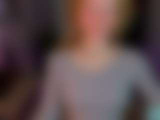 Ricki-Bloom's Live Sex Cam Show