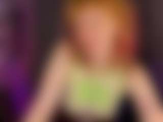 Live cam show with Ricki-Bloom - Living Room on Milfs Live