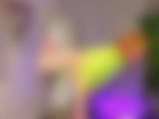 Ricki-Bloom's Live Sex Cam Show