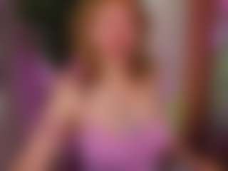 Live cam show with Ricki-Bloom - Teen (18+) on Fling VIP Chat
