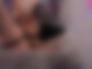 Ricki-Bloom's Live Sex Cam Show