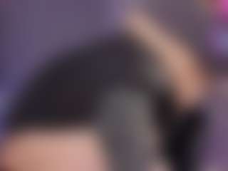 Ricki-Bloom's Live Sex Cam Show