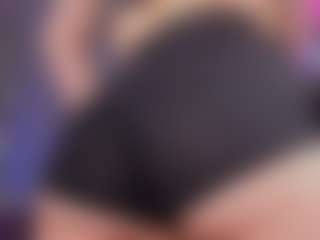 Ricki-Bloom's Live Sex Cam Show