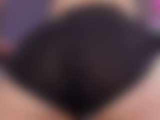 Ricki-Bloom's Live Sex Cam Show