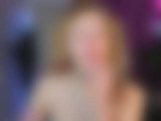 Live cam show with Ricki-Bloom - Sexy on friskycurves.com