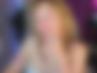 Live cam show with Ricki-Bloom - Camel Toe on EXY