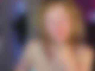 Live cam show with Ricki-Bloom - Spank on studioflirtlive.com