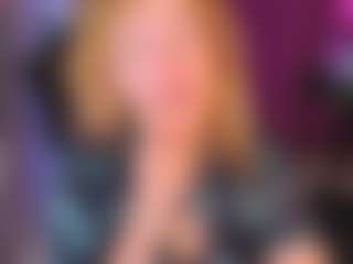 Live cam show with Ricki-Bloom - Ass Clapping on intimatelivegirls.com
