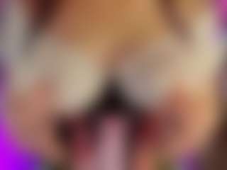 Ricki-Bloom's Live Sex Cam Show