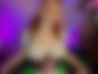 Live cam show with Ricki-Bloom - Camel Toe on infinitiblacc.com