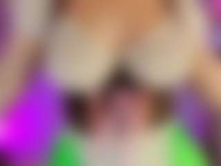 Live cam show with Ricki-Bloom - Facial Piercings on live18s.com