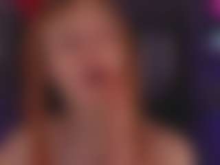 Live cam show with Ricki-Bloom - Living Room on Camversity