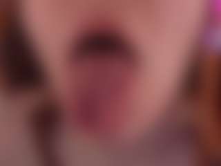 Ricki-Bloom's Live Sex Cam Show