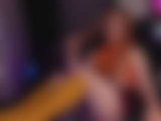 Live cam show with Ricki-Bloom - Living Room on Camsoda