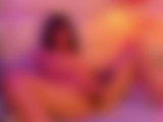 Live cam show with Xara-u - Body Massage on 1on1-livenow