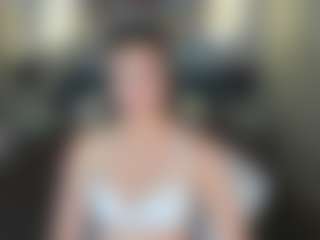 Live cam show with Alisha - Body Massage on Dolls Live