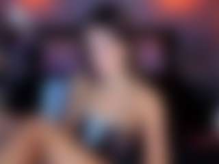 Live cam show with Amelia - Bitch on live18s.com