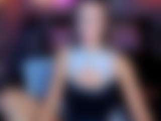 Live cam show with Amelia - Mature on makecum.org