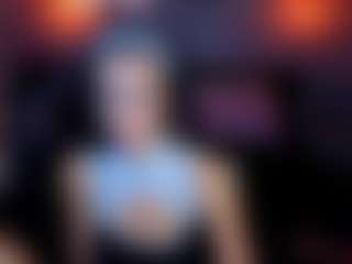 Live cam show with Amelia - Bitch on Camsoda
