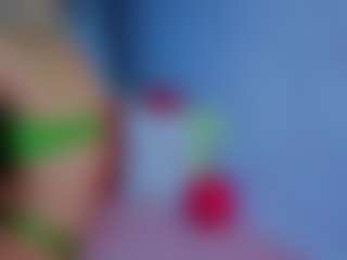 Live cam show with Amelia - Tease Mature on TottyGirls