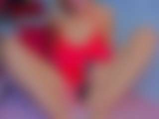 Live cam show with Amelia - Green Eyes on Stripli.com