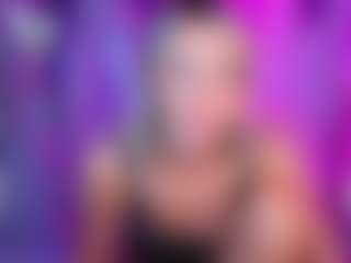 Live cam show with Amelia - Oil on Dolls Live