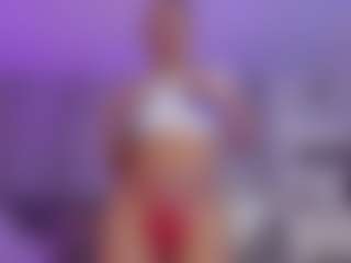 Live cam show with Andreaa-Clark - Thin on Camming Site