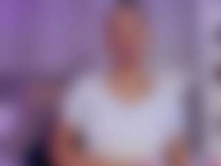 Live cam show with Andreaa-Clark - Thin on Stripli.com
