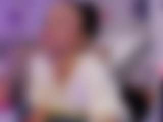 Live cam show with Andreaa-Clark - Sweet on CamClone