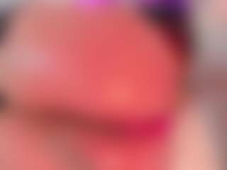 Live cam show with BonnieFoxyy - Eating Pussy on Free Soda