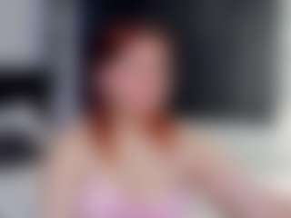 Live cam show with Lisa - Body Massage on Big Tits