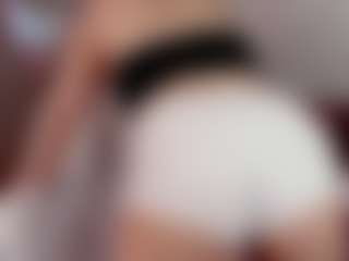 Live cam show with Lisa - Twerk on camwithhim.com