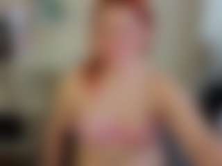 Live cam show with Lisa - Moan on Camming Site