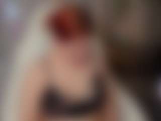 Live cam show with Lisa - Thong on Gym Cam Girls