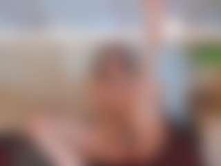 Live cam show with Sienna-Bellucci - Latina on StripNow | colombia