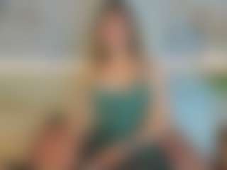 Live cam show with Sienna-Bellucci - Creampie on CamwithHer
