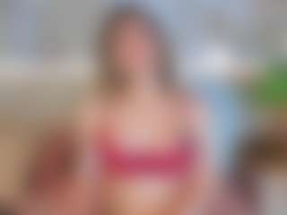 Live cam show with Sienna-Bellucci - Cock Rating on CamwithHer
