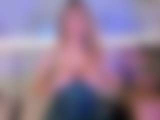 Live cam show with Sienna-Bellucci - Fingering on SinfulBabes