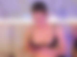 Live cam show with Sienna-Bellucci - Athletic on Soda Cam