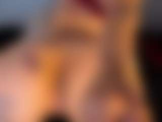 Live cam show with Sienna-Bellucci - Blowjob on CamwithHer