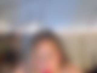 Live cam show with Sienna-Bellucci - Mature Young Adult on Nude Chat * 1 On 1 Webcam Sex * Live Cam Show
