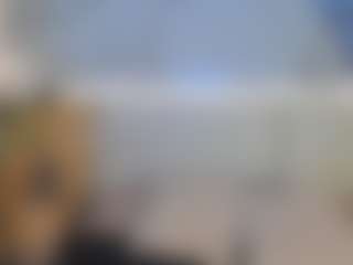 Live cam show with Sienna-Bellucci - Bikini on StripNow