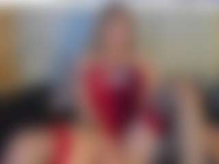 Live cam show with Sienna-Bellucci - Mature on Camsoda