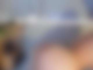 Live cam show with Sienna-Bellucci - Young Adult on Instabang
