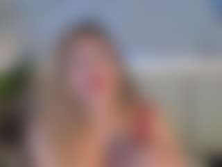 Live cam show with Sienna-Bellucci - Tattoos Mature on Dolls Live
