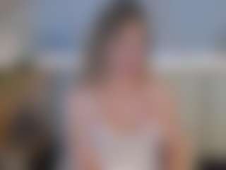 Live cam show with Sienna-Bellucci - Flashing on Streamer API