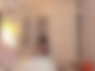 Live cam show with VioletNova - Brown Hair on Camsoda