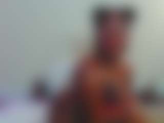 Live cam show with CinnamonSpice - Double Penetration on Camming Site
