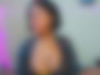 Live cam show with CinnamonSpice - Ebony Shaved Pussy on SpankPalCams