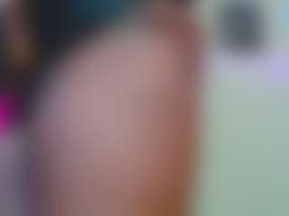 Live cam show with CinnamonSpice - Wet on Camsoda